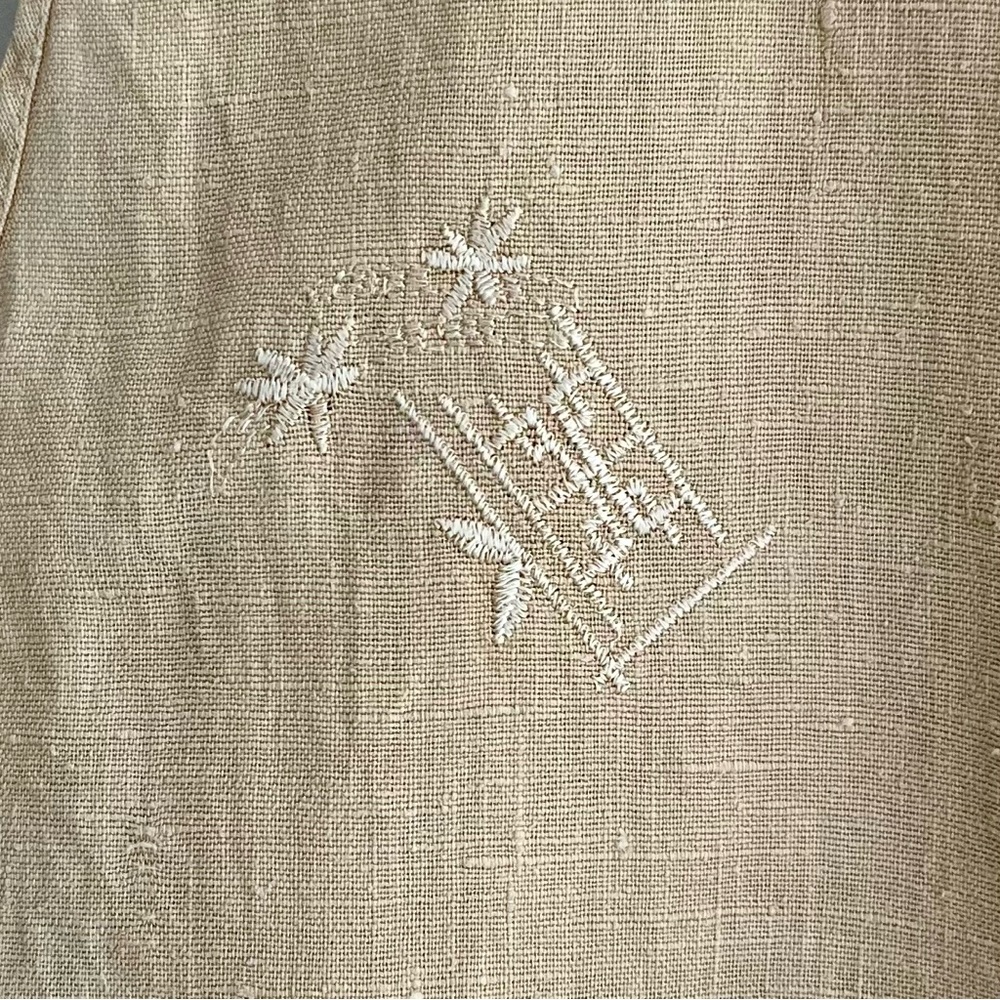NU Construction Vintage Beige Embroidered Tank Top PL - Picture 5 of 8
